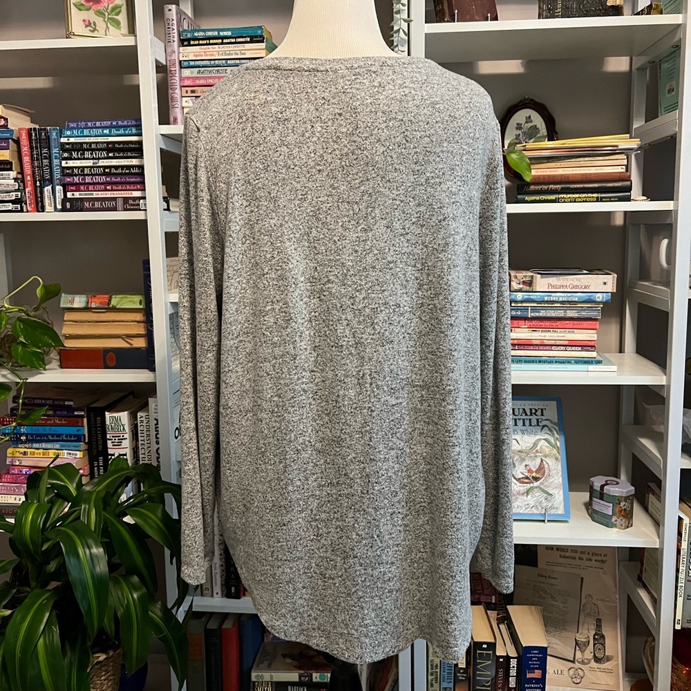 Old Navy top